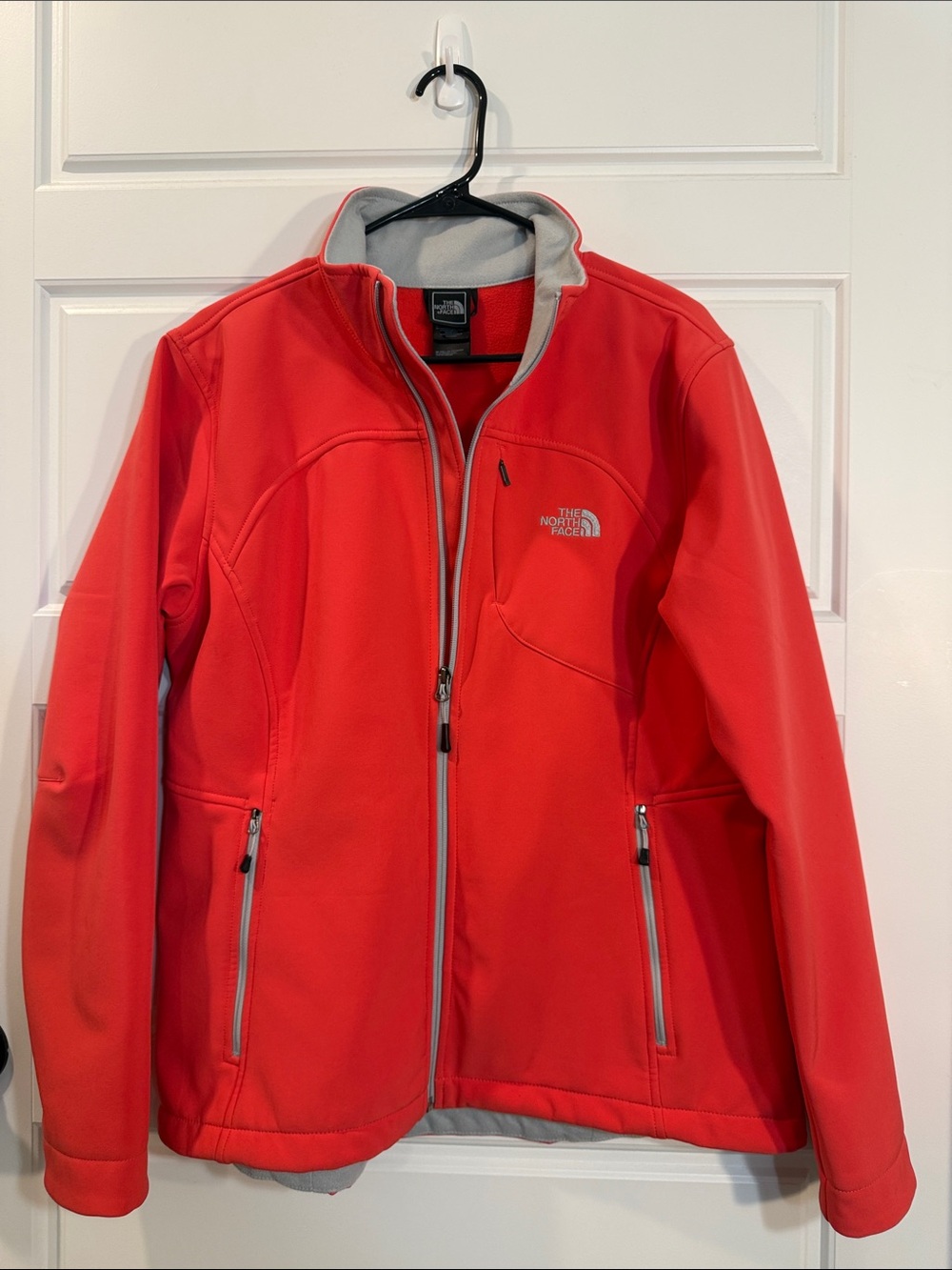 The North Face Apex Bionic Jacket X Large in coral women’s